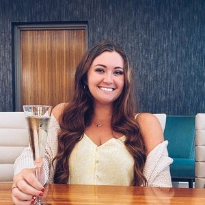 Meet your Posher, Hannah